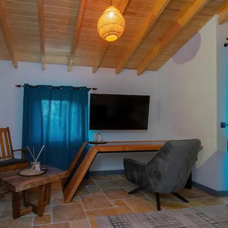 Villa Neveda Mit Tennis Und Basketballplatz Datça